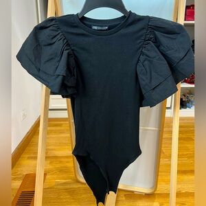Zara black body fluffy short sleeves